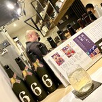 笑家 - カウンター