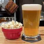 Hathor - 無限ポップコーンとインディア ミヤマラガー