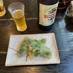 讃岐饂飩 恩家 - 中瓶500円  ピーマン100円