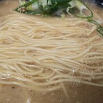 GYUTON - 牛豚骨醤油ラーメン780円麺アップ