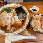 自家製手もみ麺 鈴ノ木 - 生姜醤油ラーメンとねこまんまめし