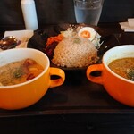 ココロノカオリ - 料理写真:カレーの量はたっぷりあります。