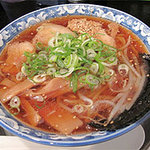 ゆきみ家 - 醤油らーめん 580円。チャーシュー2切れ・メンマ・もやし・海苔・ネギ入り。