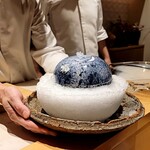 銀座 しのはら - 中は白子入りの雪ウサギの器