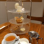 タカナシミルクレストラン - 有機紅茶は低温殺菌牛乳がセット