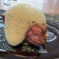 ENEKO Tokyo - あか牛にバターの泡乗せ