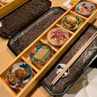 五本木 響 - 