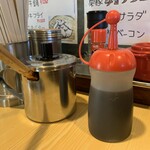 Nekobasu Tei - 甘口ソース？と特製醤油だれ