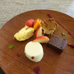 ジューダバレリーノ - デザート盛り合わせ