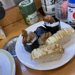 Kappa壽司 能代店 - 奥が竜田揚げ？(商品名忘れました( •︠ˍ•︡  )すみません。手前が浜焼き風真いか どちらも110円