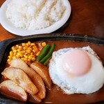 ハングリー - ハンバーグランチ ( みそ汁・漬け物付)　1100円 