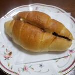 フレッシュネス パン工房 - 塩あんバター　220円