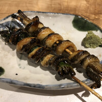 炭焼鰻 寝床 福島店 - ニラ巻き　ごぼう巻き　鰻と牛蒡は運命的によく合います
