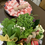 しゃぶしゃぶ金武 本店 - 