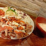 Kebab cafe Ertugrul - ケバブプレート1200円(税込)とオマケの皮