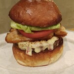 No.18 - 自家製ベーコンモッツァレラチーズバーガー