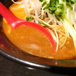 麺酒房 龍安 - スープ