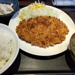 どん亭 - メンチカツ定食