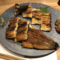 炭焼鰻 寝床 福島店 - 一本焼きハーフ&ハーフ
