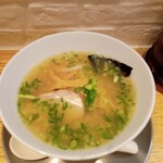 支那そば 勝丸 - 柚子塩ラーメン(950円)