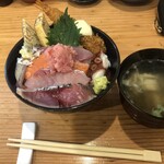 淳ちゃん寿司 - 名物 鮮魚丼