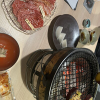 個室 炭火焼肉 本川越 尊 - 