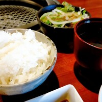 やきにくのバクロ 博多店 - カルビセット