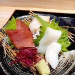 小松水産の海鮮丼 - お刺身3点盛