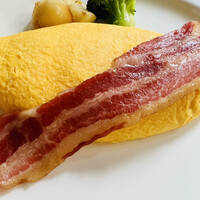 万平ホテル メインダイニングルーム - プレーンオムレツ＆ベーコン