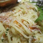 リストランテ　パニエ - セイコガニのオイルソースリングイネ