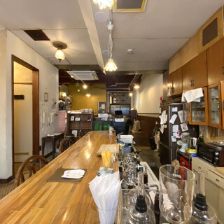 泊まれる純喫茶 ヒトヤ堂_2