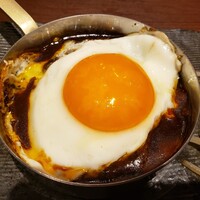 神戸牛 鉄板焼 リオ 大阪御堂筋店 - 鉄板ハンバーグ