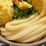 梅田 釜たけうどん - モチモチ麺