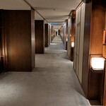 ホテル ザ ミツイ キョウト ラグジュアリーコレクション&スパ - お部屋へと伸びる廊下