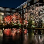 HOTEL THE MITSUI KYOTO a Luxury Collection Hotel & Spa - ライトアップされた中庭