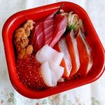 大漁丼家 どん伝 - 料理写真:高円寺丼 税込850円
