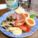 朝めし酒場 ナニコレ食堂 - 