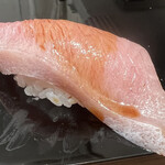 すし屋ロケット - 鰤のはらみ