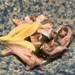 すし屋ロケット - さよりの皮