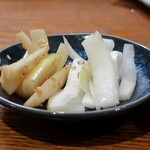 桶家乃隠居 - 淀大根の皮のアテ