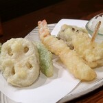 桶家乃隠居 - てんぷら