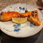 Sankame - 焼き生鮭。脂たっぷり。