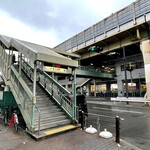 Jounetsu Udon Sanshuu - 冷たい小雨が降る東三国駅