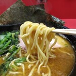 ラーメン 杉田家 本店 - 麺 リフト
