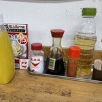 手打ちうどん ひさ枝 - 卓上豊富