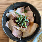 中華そば 肴 yamago - 肉飯【小】