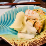 山海づくし勝也 - たくあんと白菜漬け