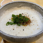 麺物語 つなぐ - ハンパない泡立ちの純白つけ汁