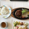 Resutoran Karari - 内子豚ハンバーグ:ごはんも野菜も非常に新鮮な味がした  1,540円