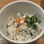 麦の空 GACHI SOBA DOJO - 残ったスープを追い飯に投入